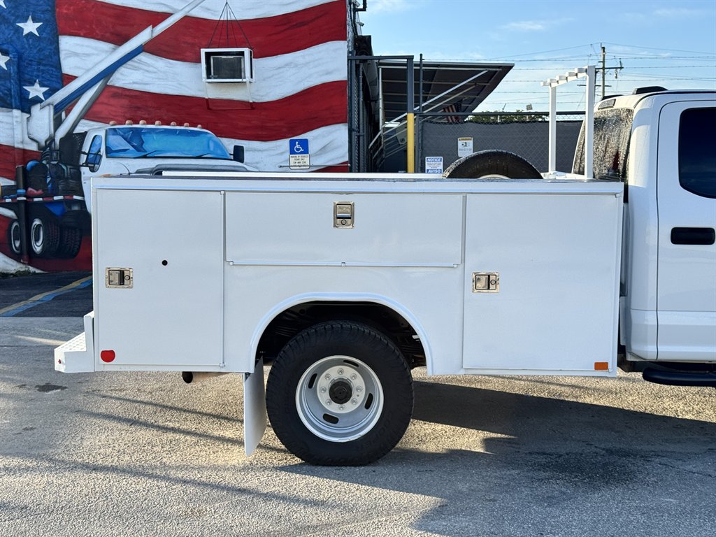 2020 Ford F-150 - $17,995