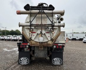 2014 Freightliner 108sd - $79,995