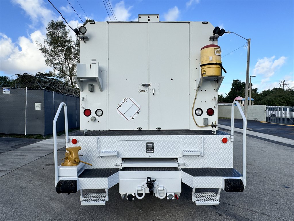2014 Freightliner M2 - $25,995