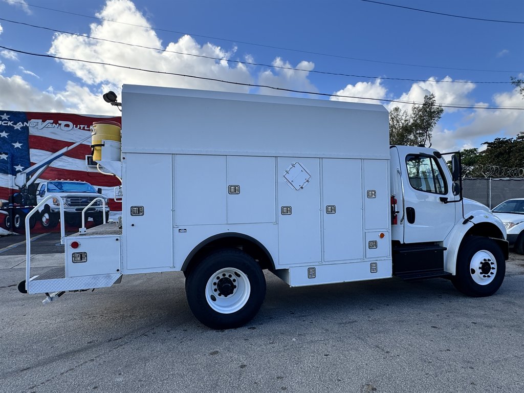 2014 Freightliner M2 - $25,995