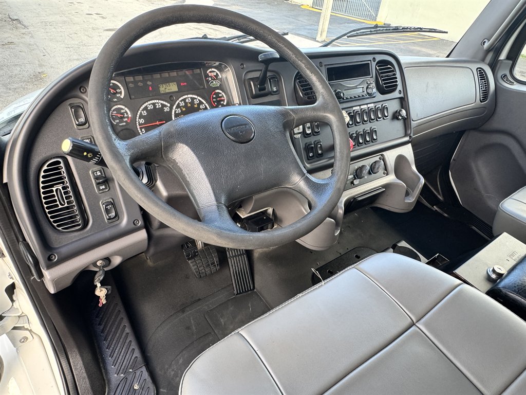 2014 Freightliner M2 - $25,995