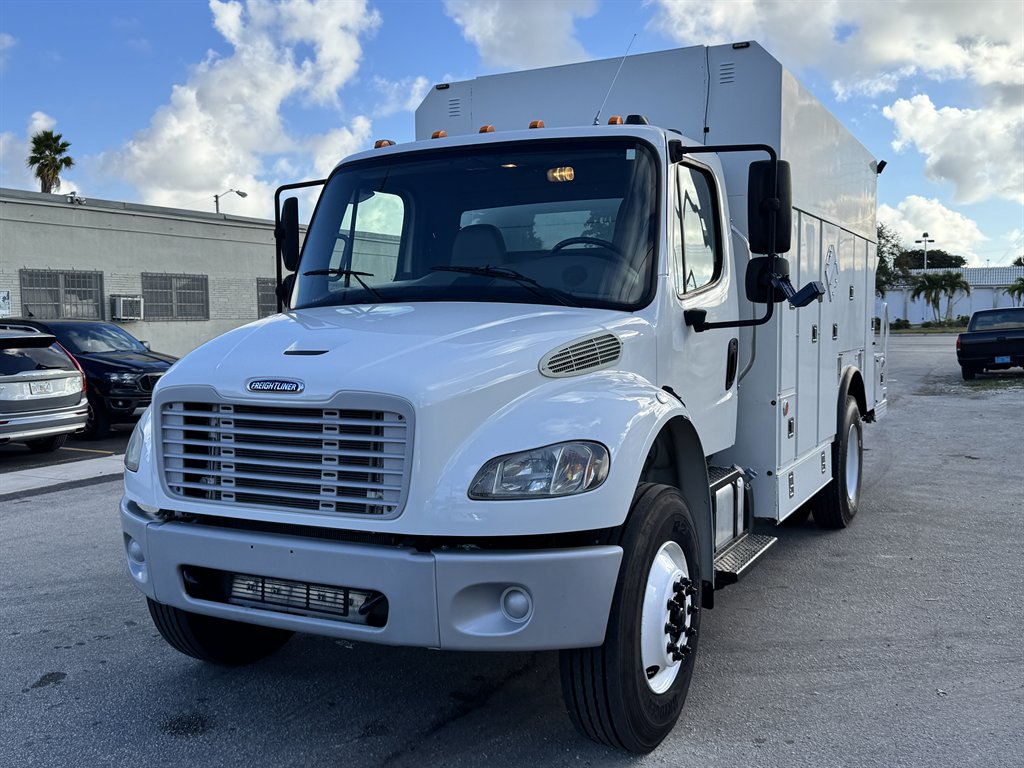 2014 Freightliner M2 - $25,995