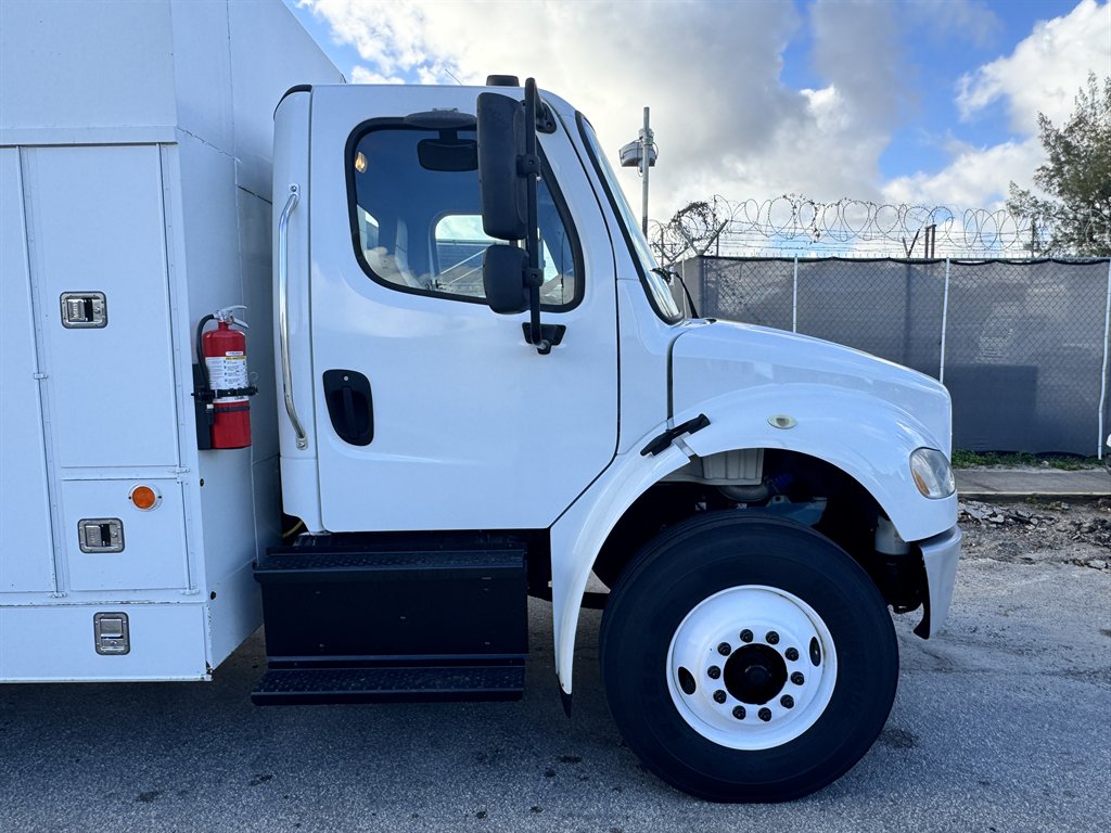 2014 Freightliner M2 - $25,995