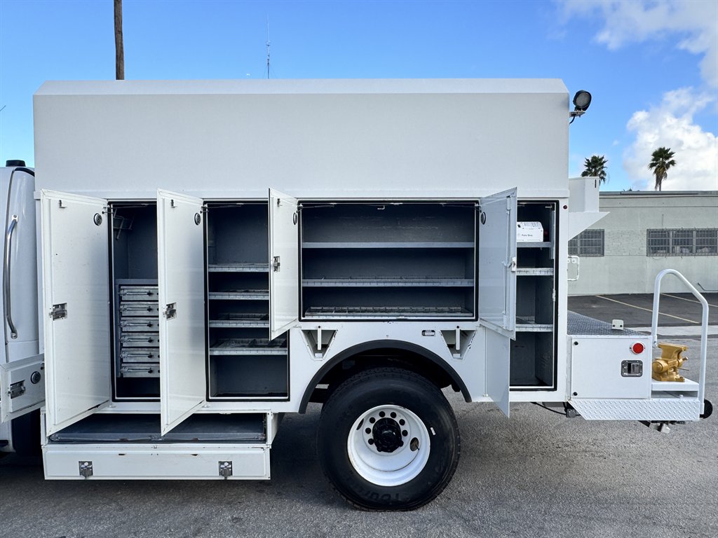 2014 Freightliner M2 - $25,995
