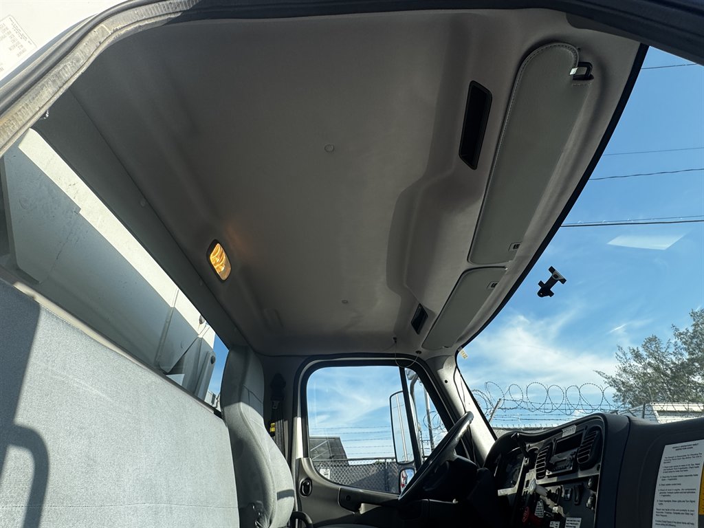 2014 Freightliner M2 - $69,995