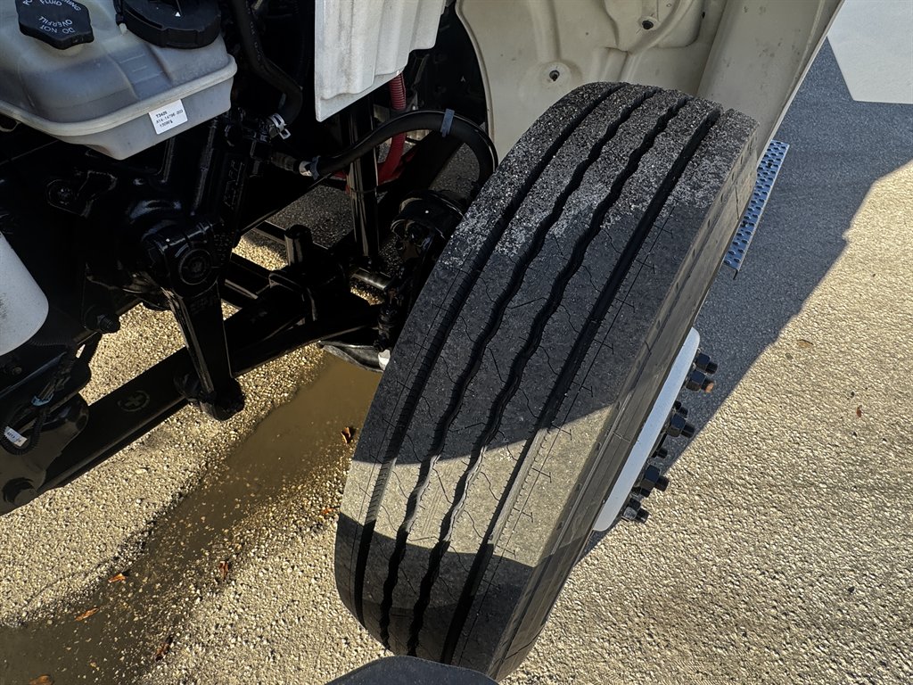 2014 Freightliner M2 - $69,995