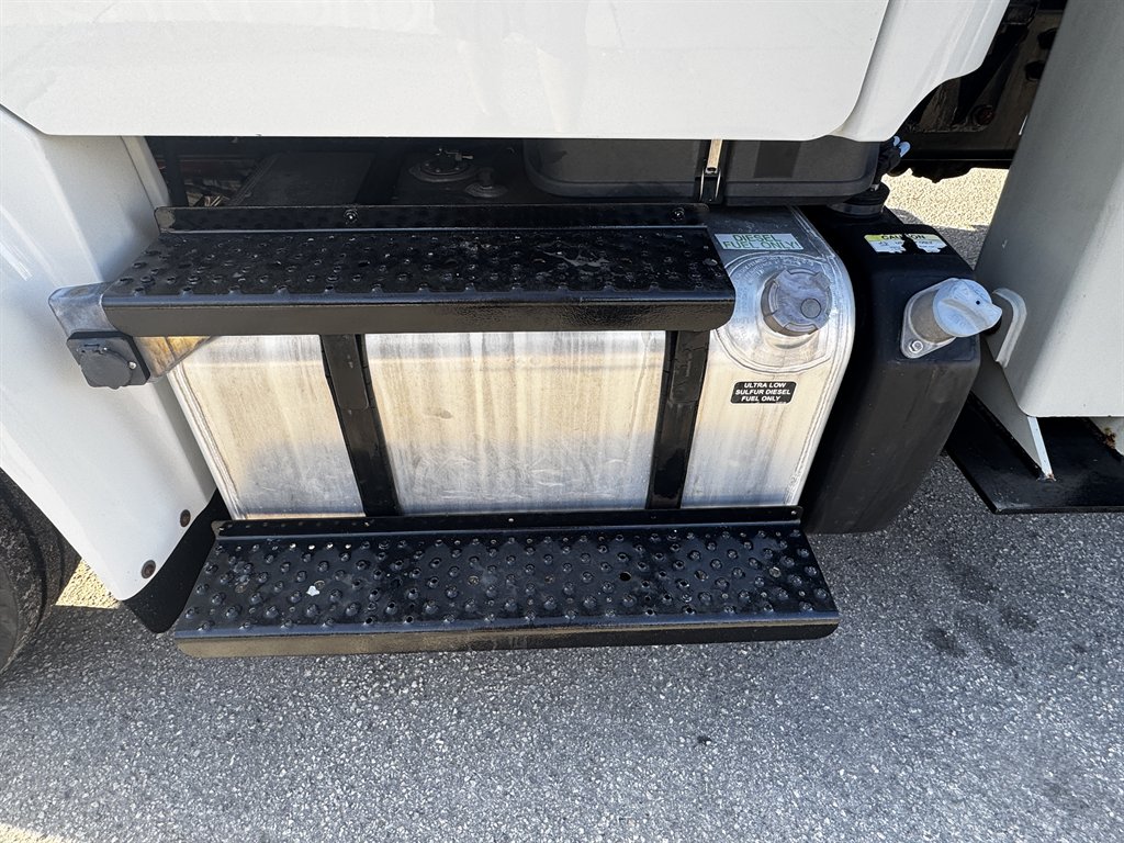 2014 Freightliner M2 - $69,995