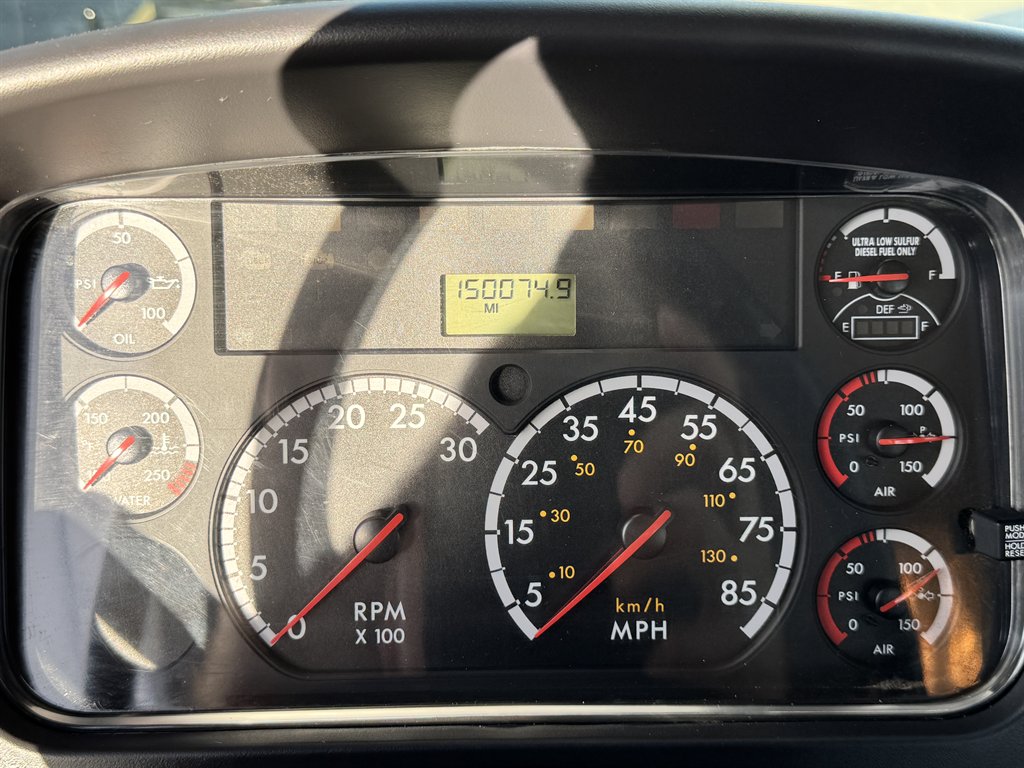 2015 Freightliner M2 - $36,995