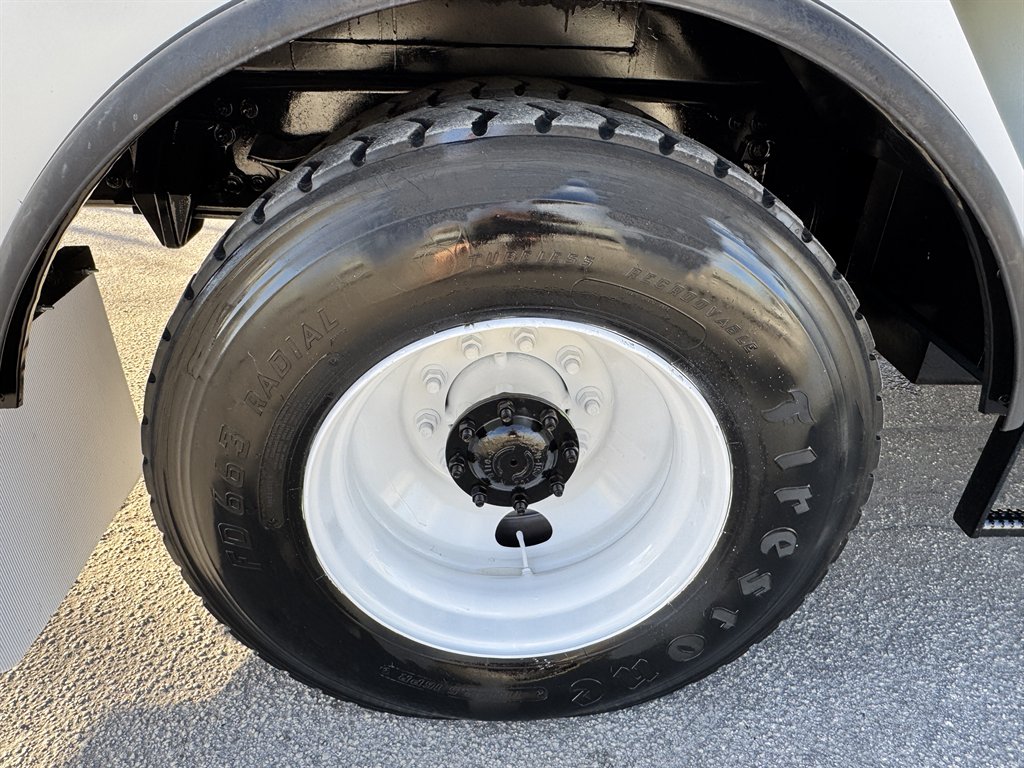 2015 Freightliner M2 - $36,995