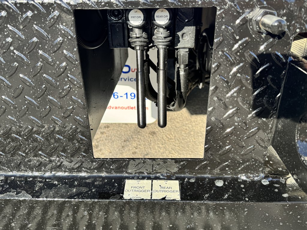 2015 Freightliner M2 - $36,995