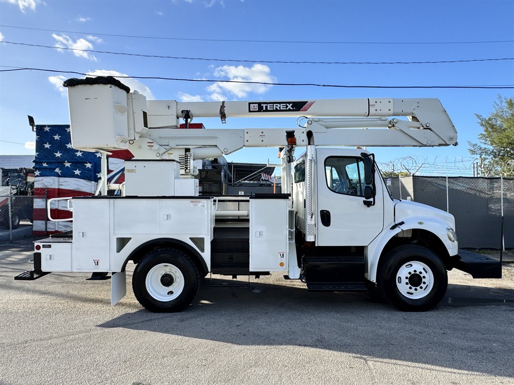 2015 Freightliner M2 - $36,995
