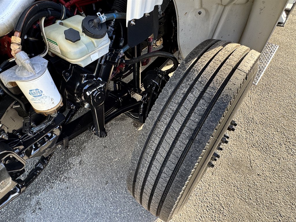 2015 Freightliner M2 - $36,995