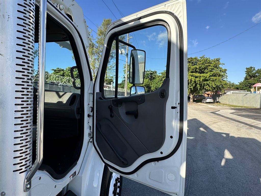 2015 Freightliner M2 - $36,995