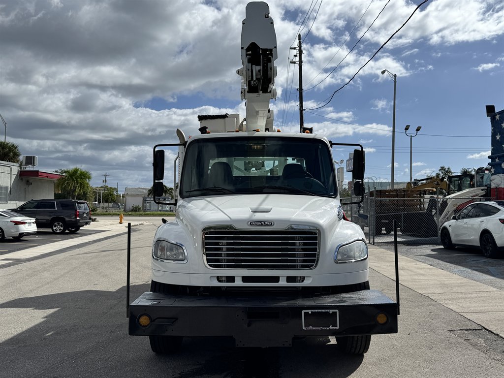 2015 Freightliner M2 - $36,995