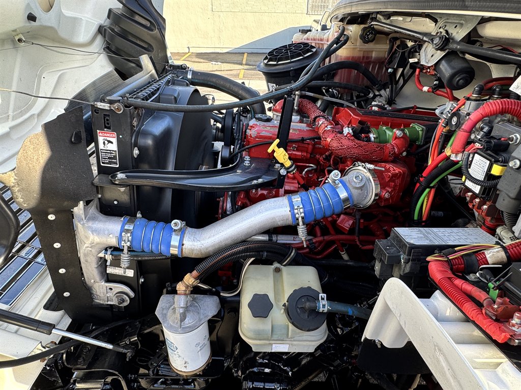 2015 Freightliner M2 - $36,995