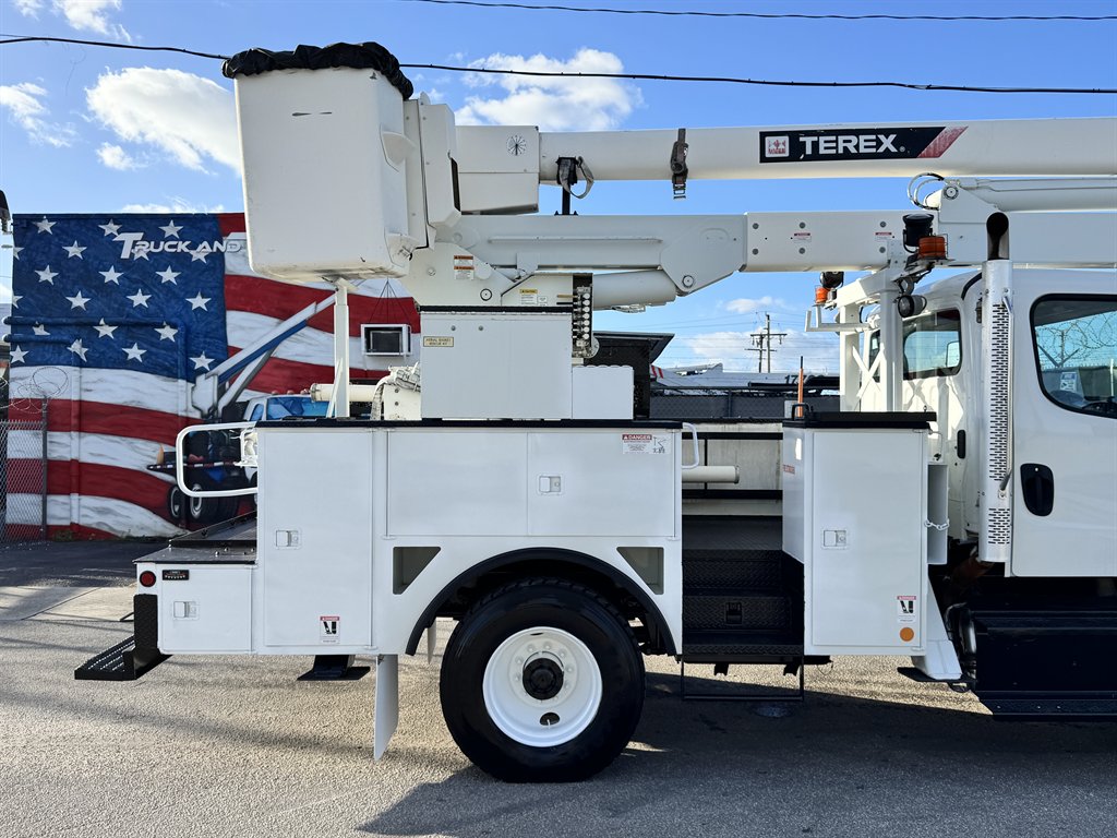 2015 Freightliner M2 - $36,995