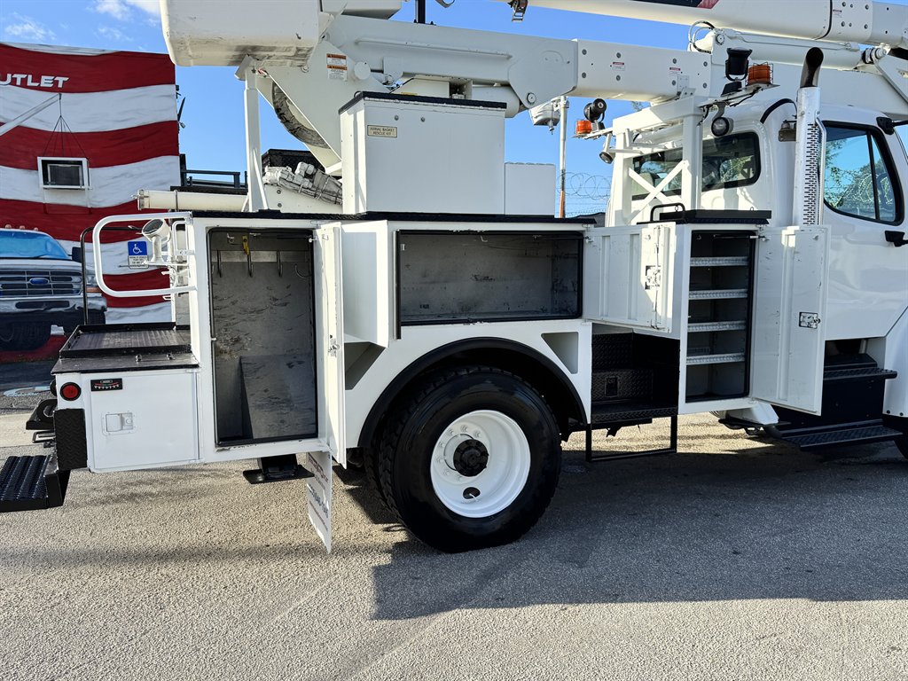 2015 Freightliner M2 - $36,995