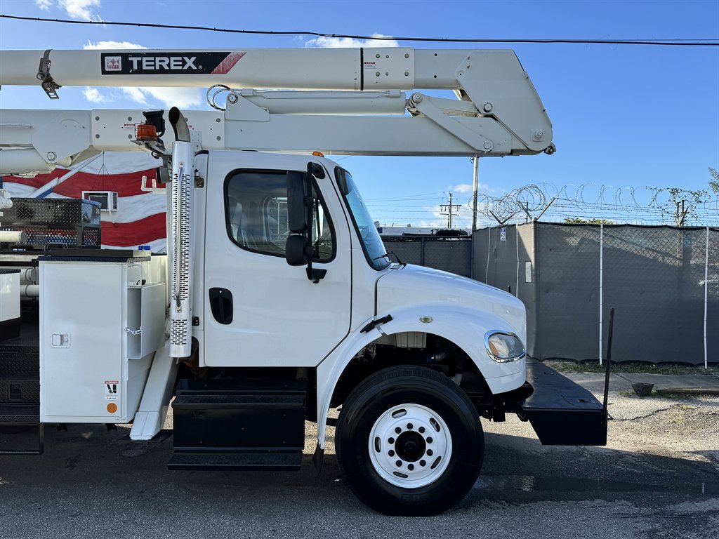 2015 Freightliner M2 - $36,995