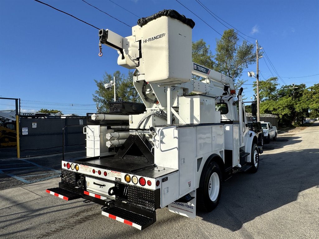 2015 Freightliner M2 - $36,995