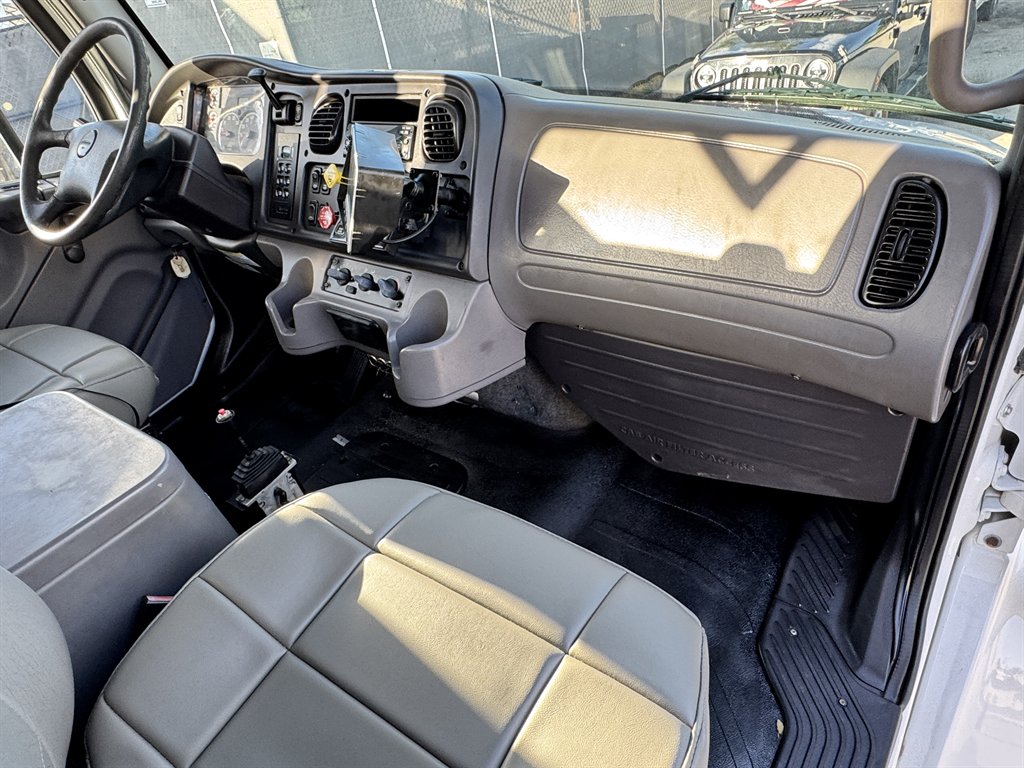 2015 Freightliner M2 - $36,995