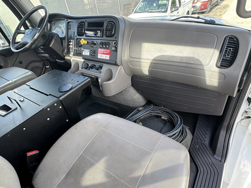 2015 Freightliner M2 - $165,995