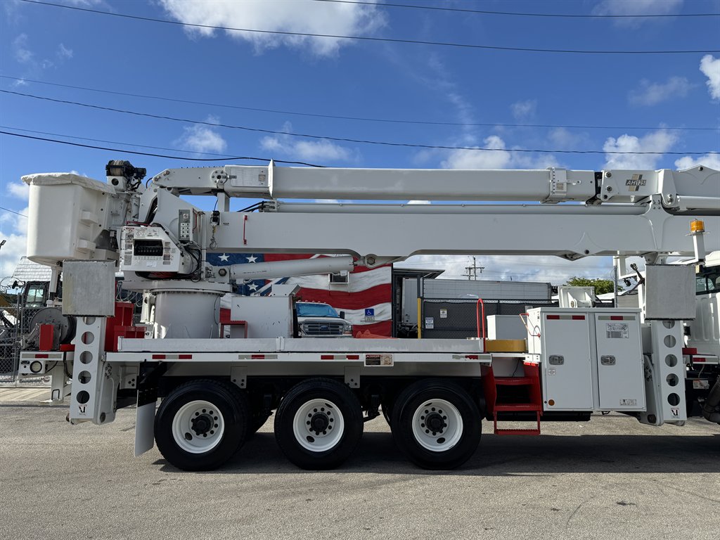 2015 Freightliner M2 - $165,995