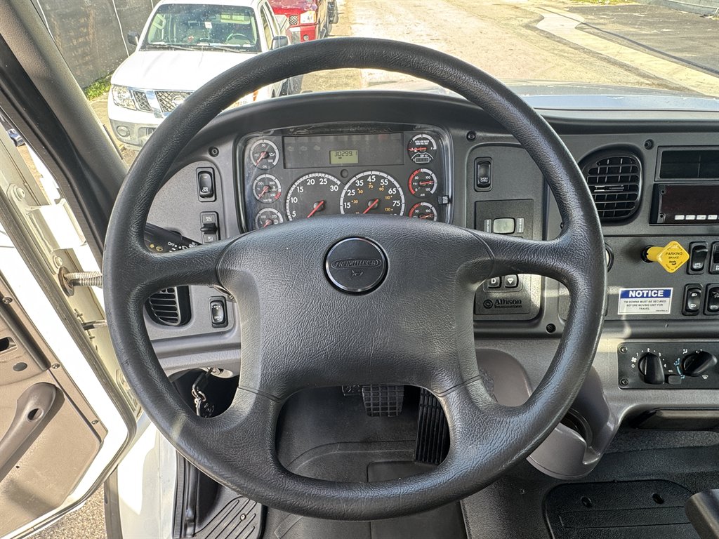 2015 Freightliner M2 - $165,995