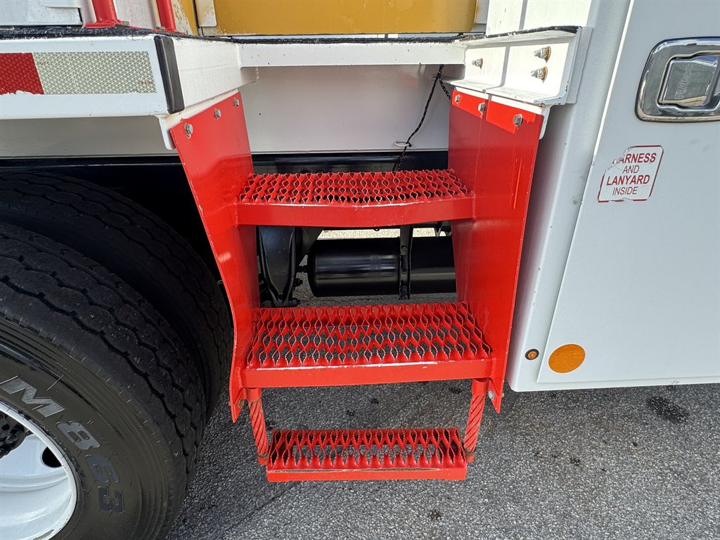 2015 Freightliner M2 - $165,995