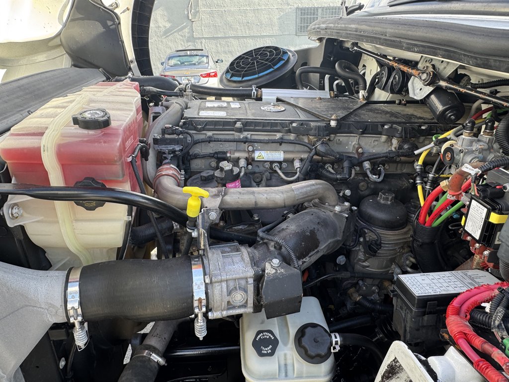 2015 Freightliner M2 - $165,995