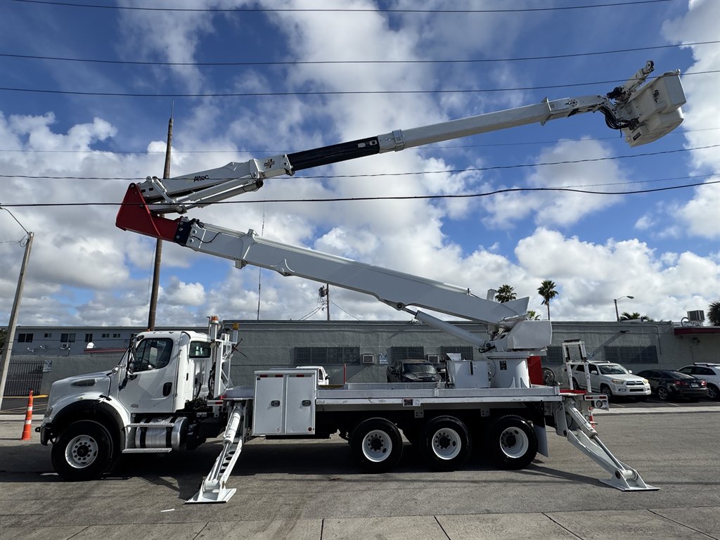 2015 Freightliner M2 - $165,995