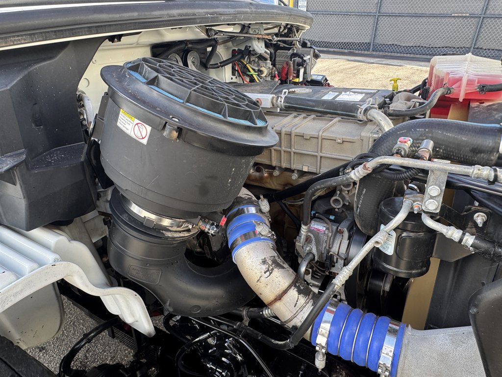 2015 Freightliner M2 - $165,995