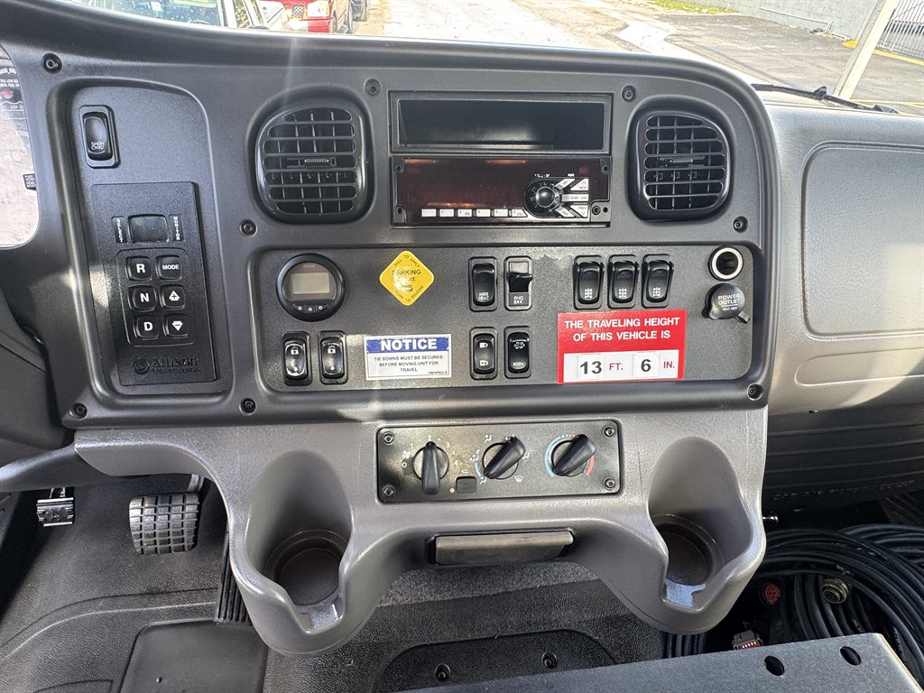 2015 Freightliner M2 - $165,995