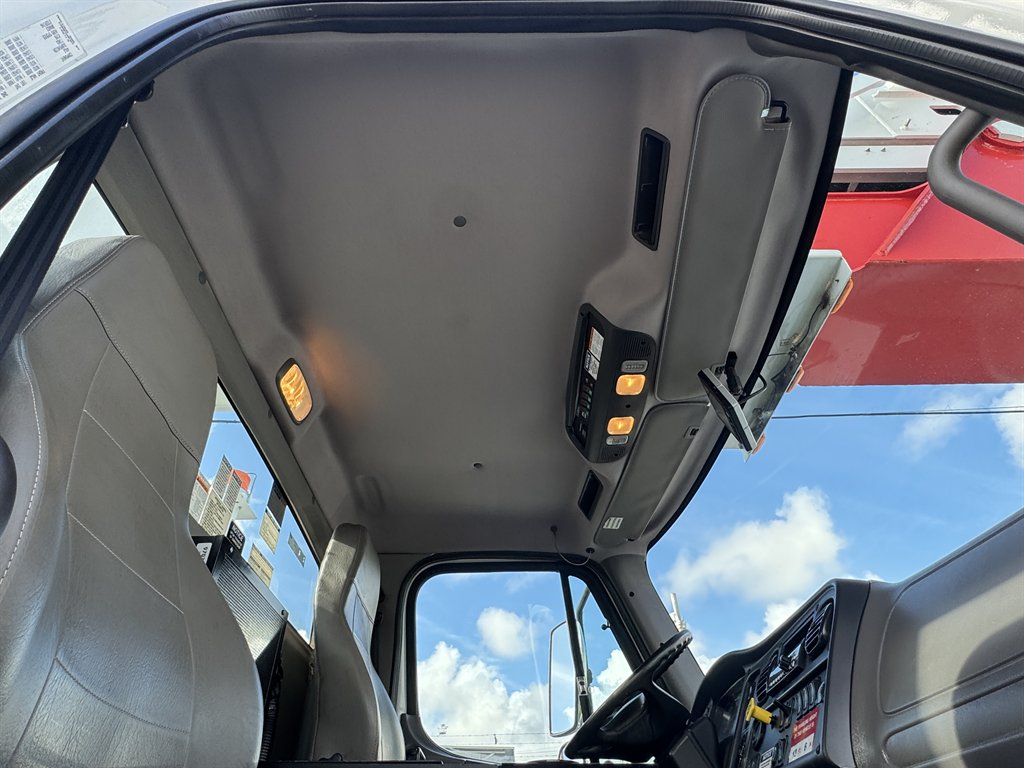 2015 Freightliner M2 - $165,995