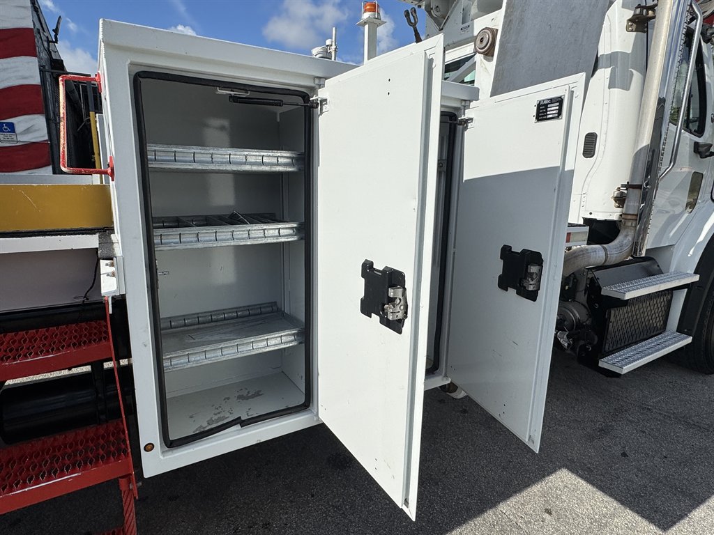 2015 Freightliner M2 - $165,995