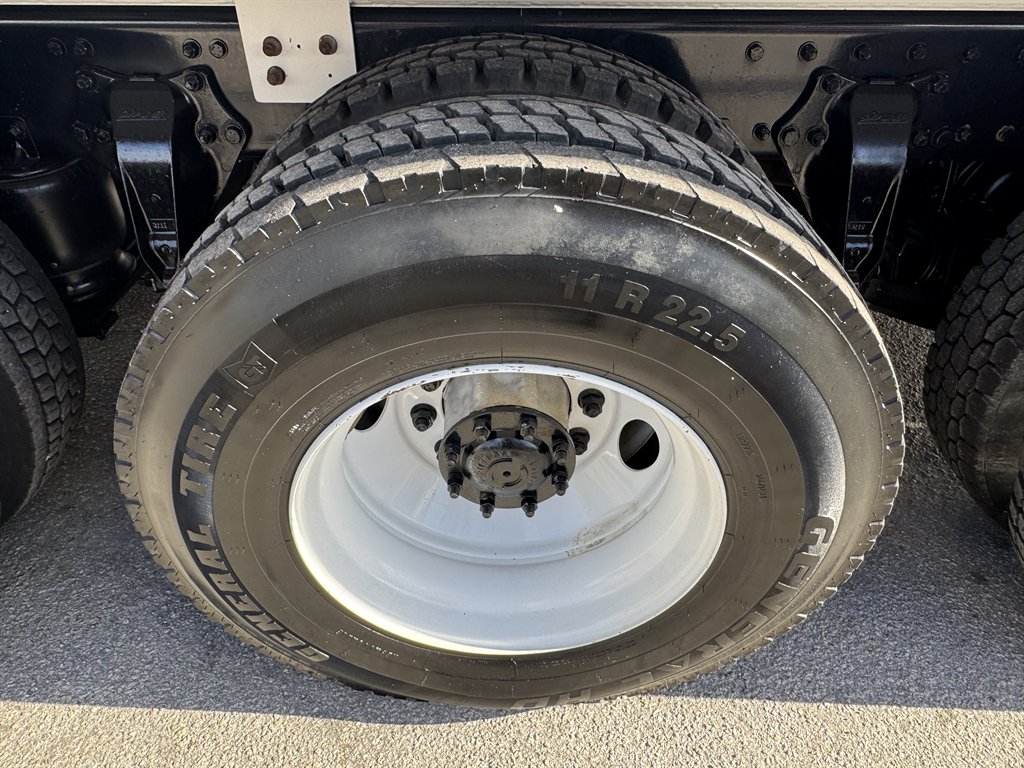 2015 Freightliner M2 - $165,995