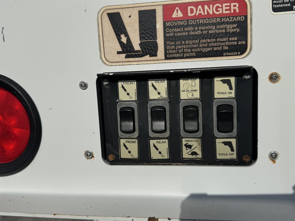 2015 Freightliner M2 - $165,995