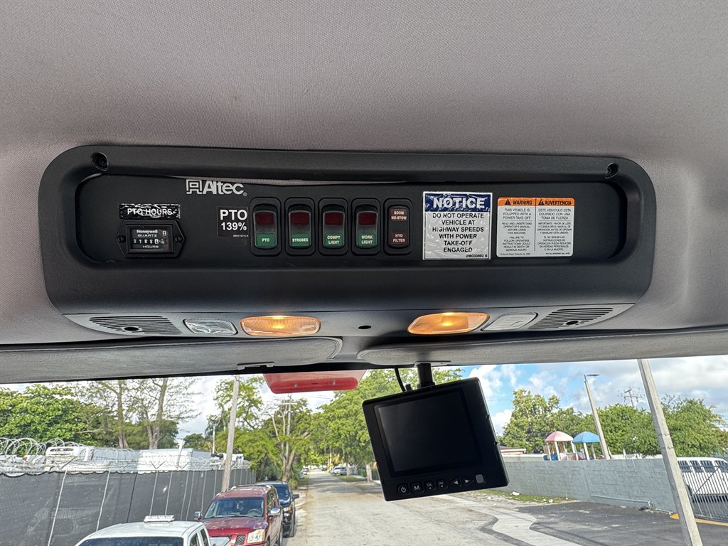 2015 Freightliner M2 - $165,995