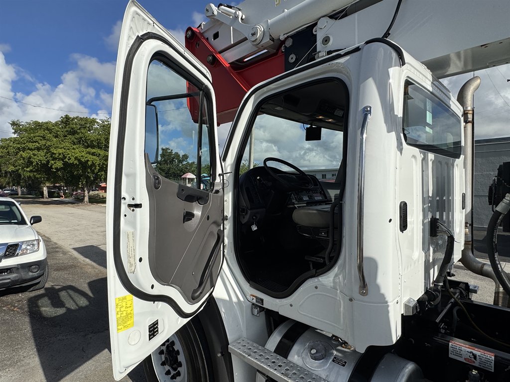 2015 Freightliner M2 - $165,995