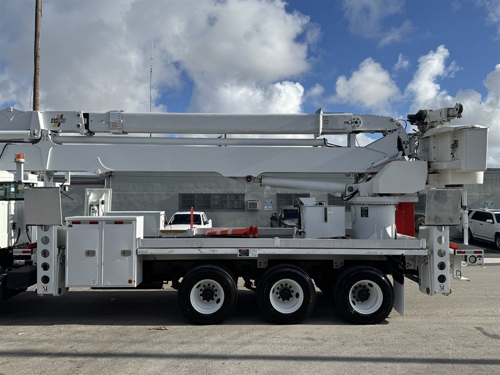 2015 Freightliner M2 - $165,995
