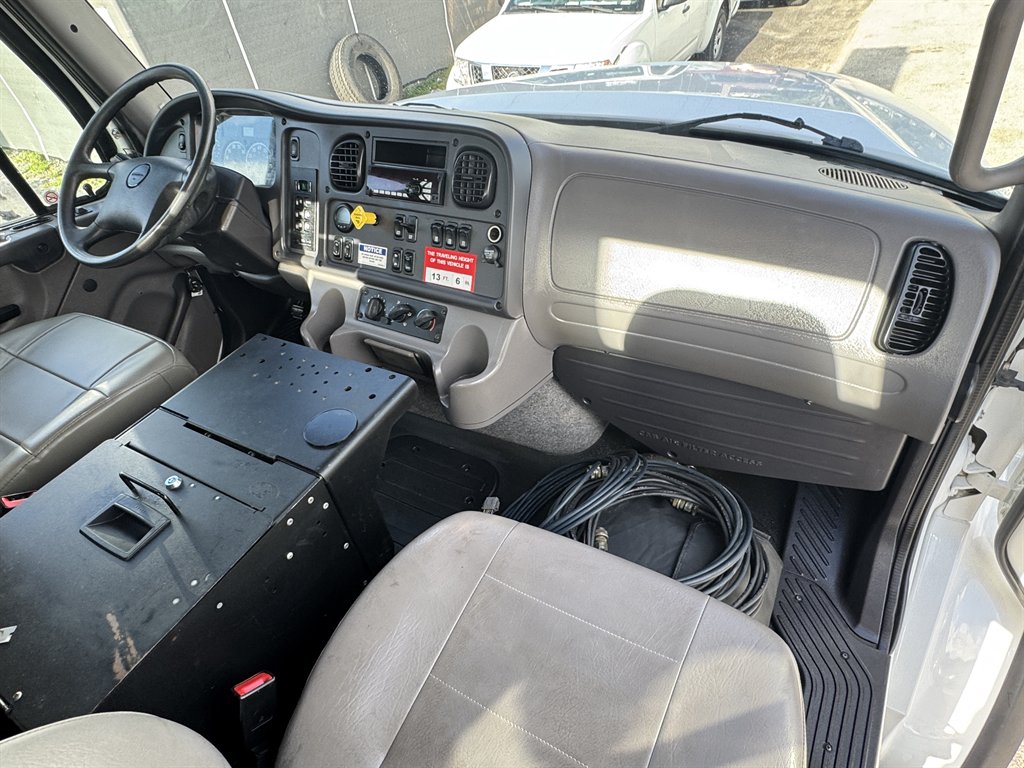 2015 Freightliner M2 - $165,995