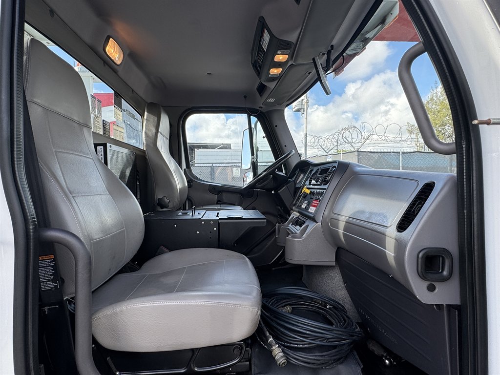 2015 Freightliner M2 - $165,995