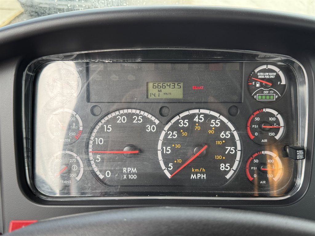 2015 Freightliner M2 - $42,995