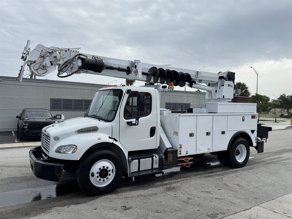 2015 Freightliner M2 - $42,995