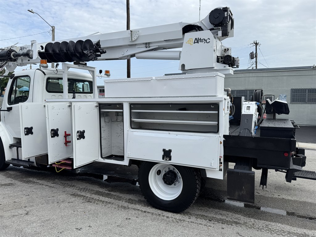 2015 Freightliner M2 - $42,995