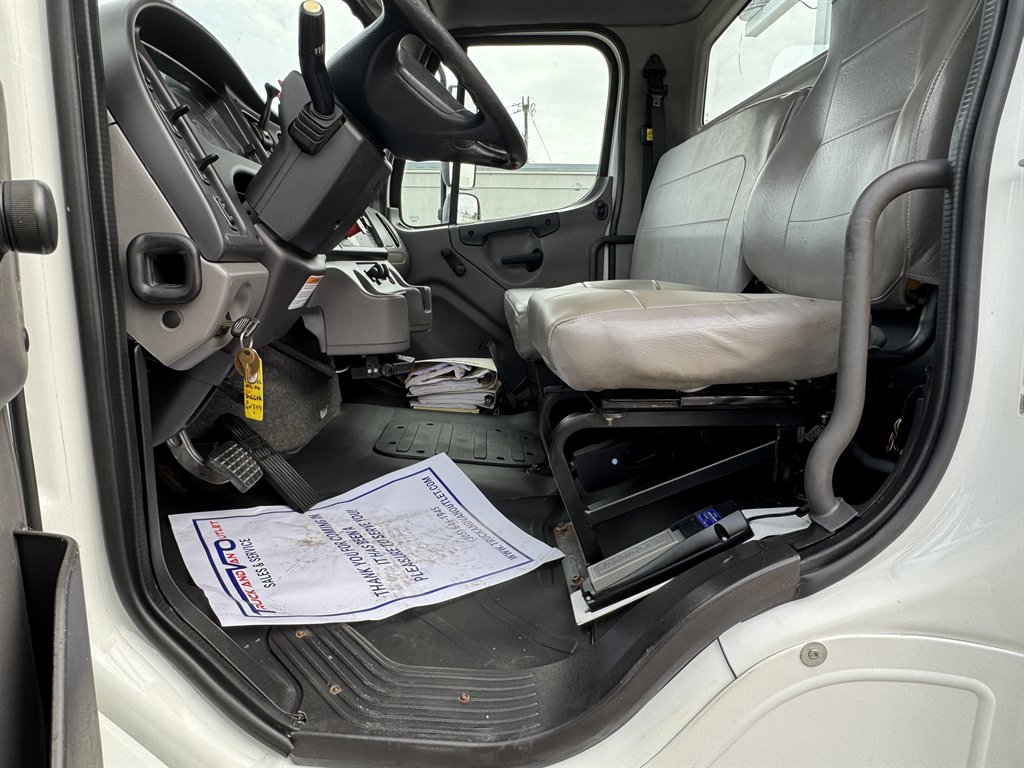 2015 Freightliner M2 - $42,995