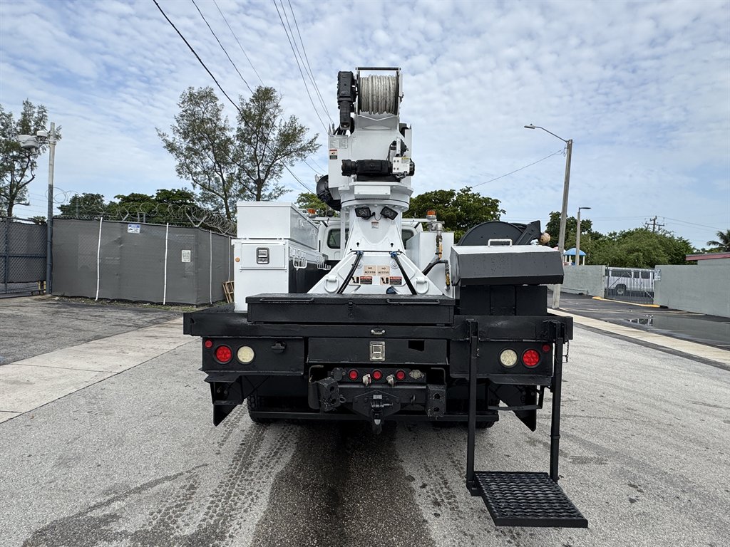 2015 Freightliner M2 - $42,995