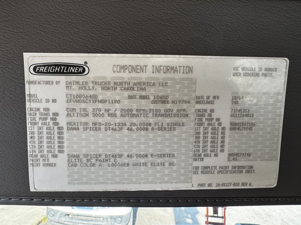 2015 Freightliner 108sd - $119,995