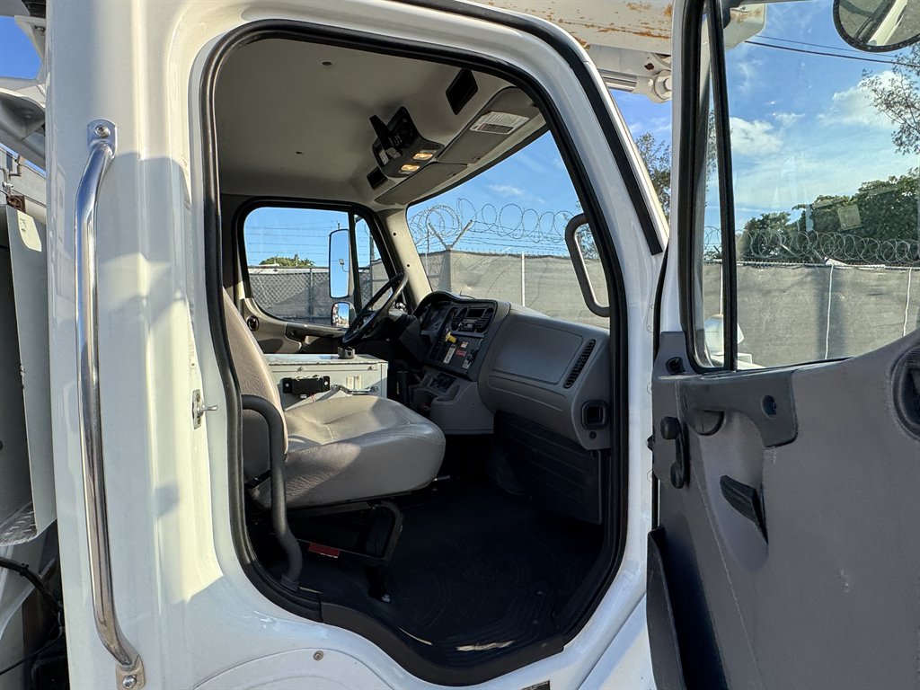 2015 Freightliner M2 - $29,995