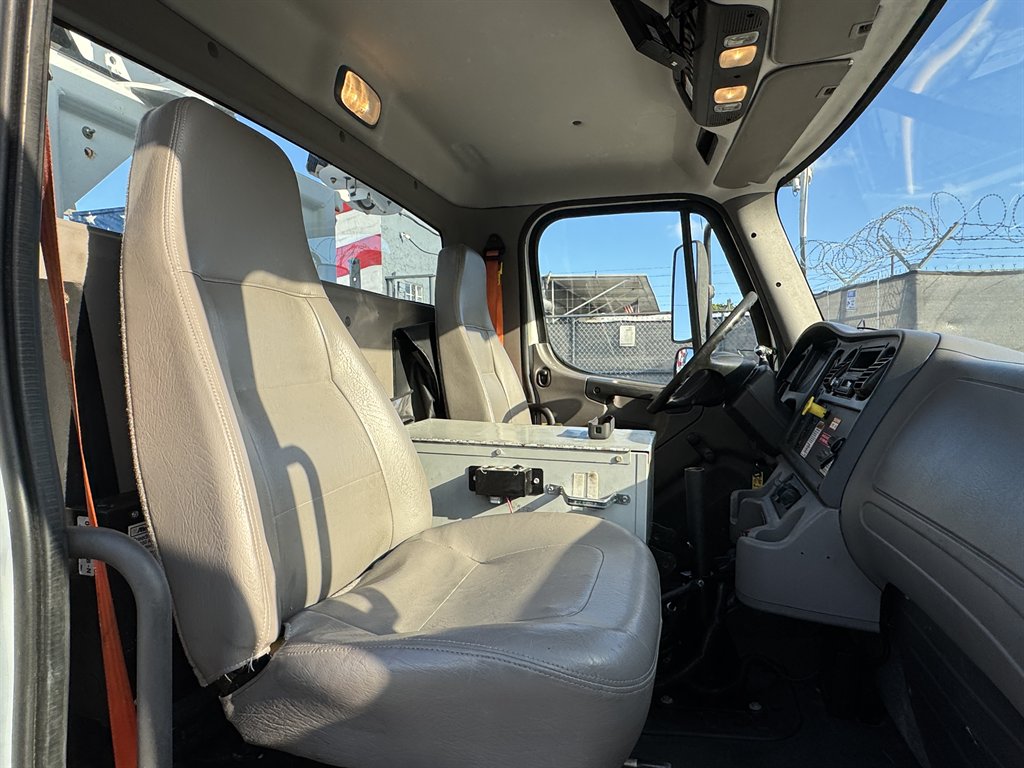 2015 Freightliner M2 - $29,995