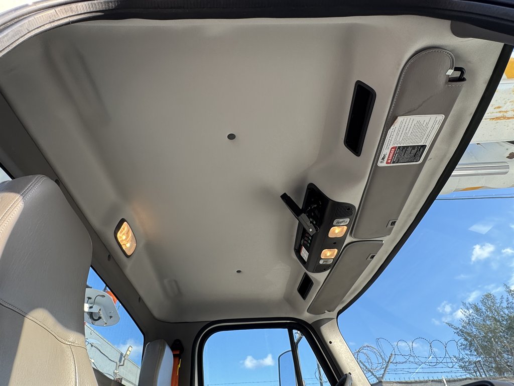 2015 Freightliner M2 - $29,995